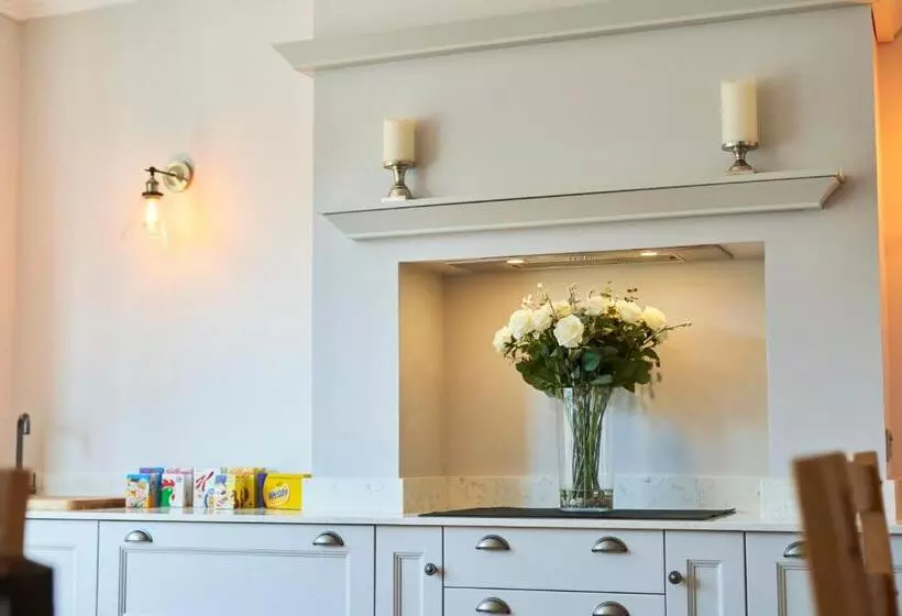 Aamiaismajoitus (B&B) Quilt And Croissants Guest House