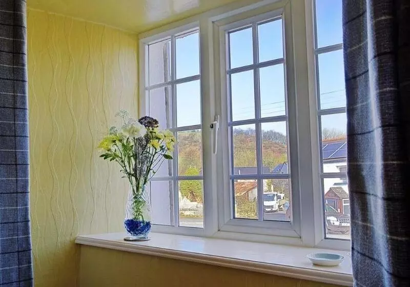 Bed and Breakfast Tinhay Mill