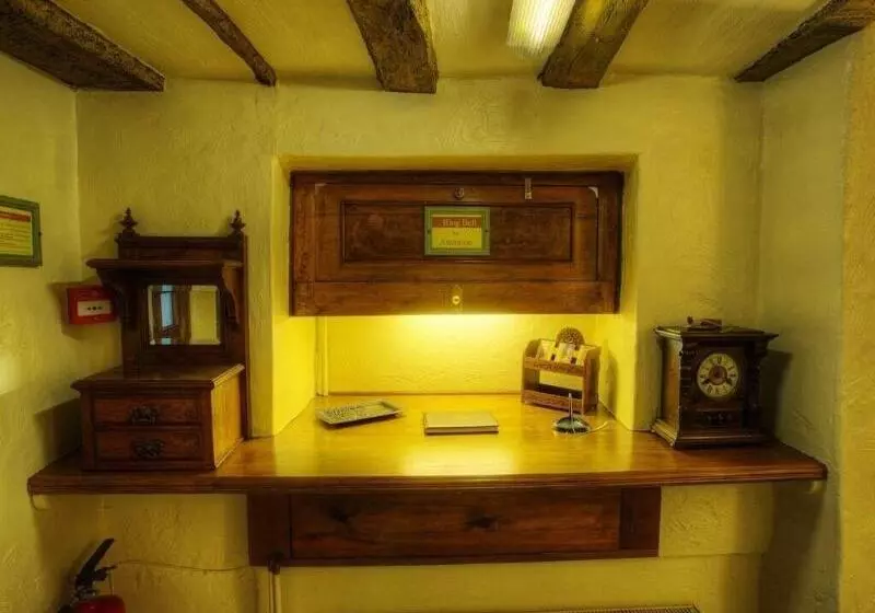 Bed and Breakfast Tinhay Mill