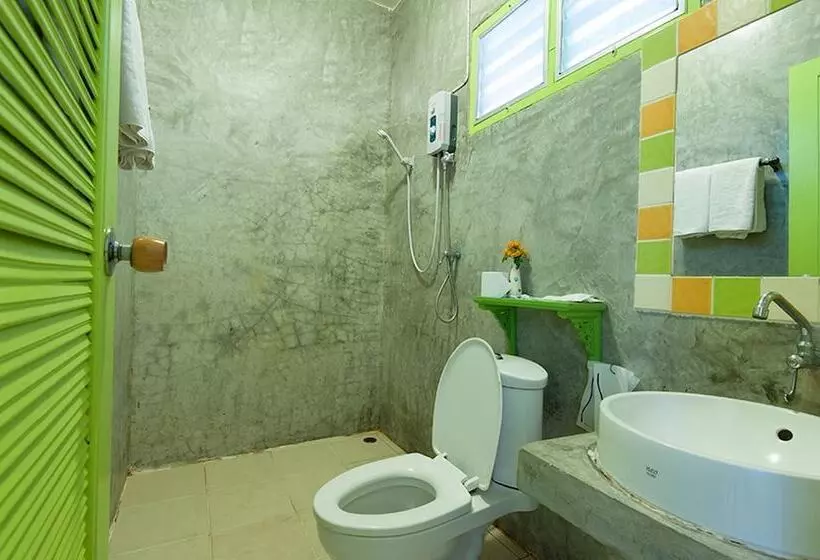 Hotel Baan Chokdee Pai Resort