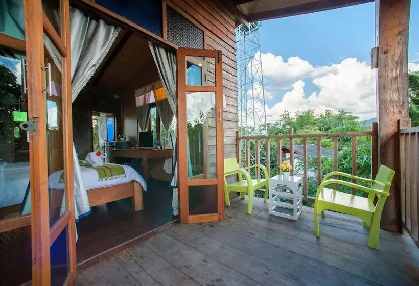 Hotel Baan Chokdee Pai Resort