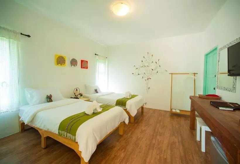 Hotel Baan Chokdee Pai Resort