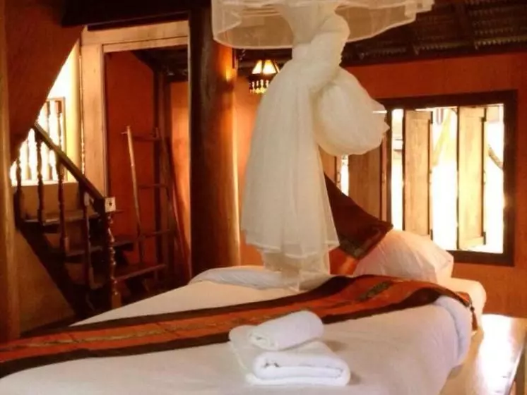 Hotel Baan Saktong Homestay