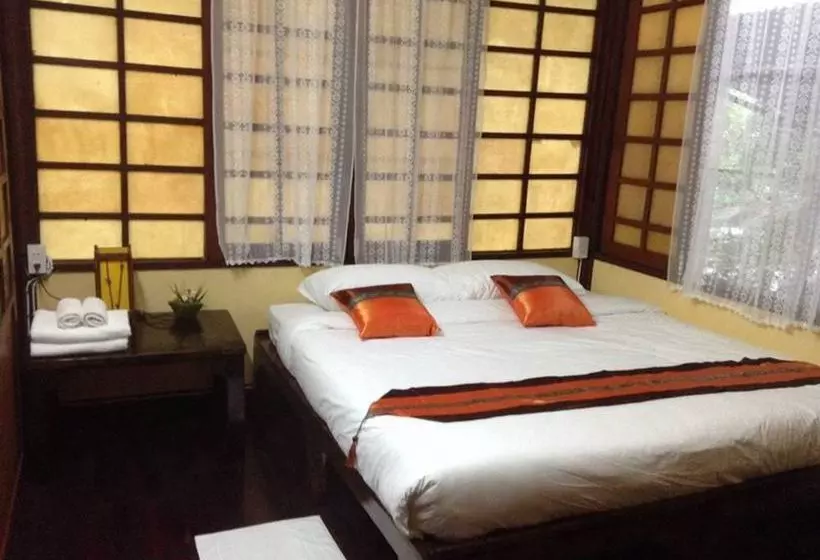 Hotel Baan Saktong Homestay
