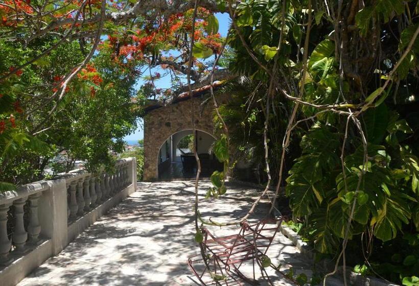 Hotel Casa Dos Arcos Bed And Breakfast