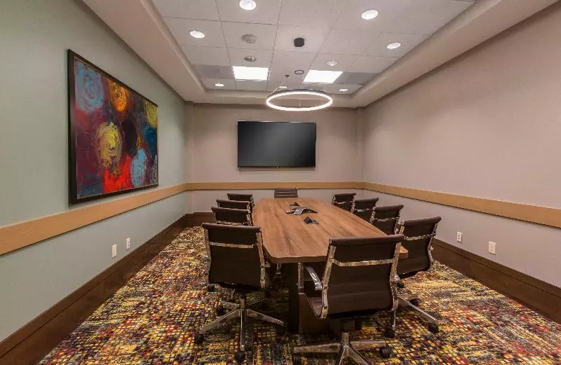 호텔 Crowne Plaza Shenandoah The Woodlands