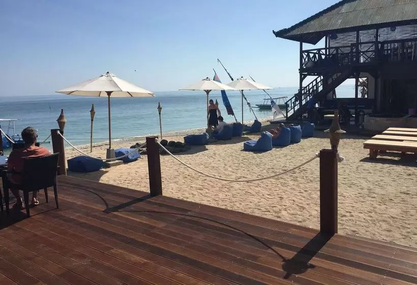هتل Grand Sunset Gili Air