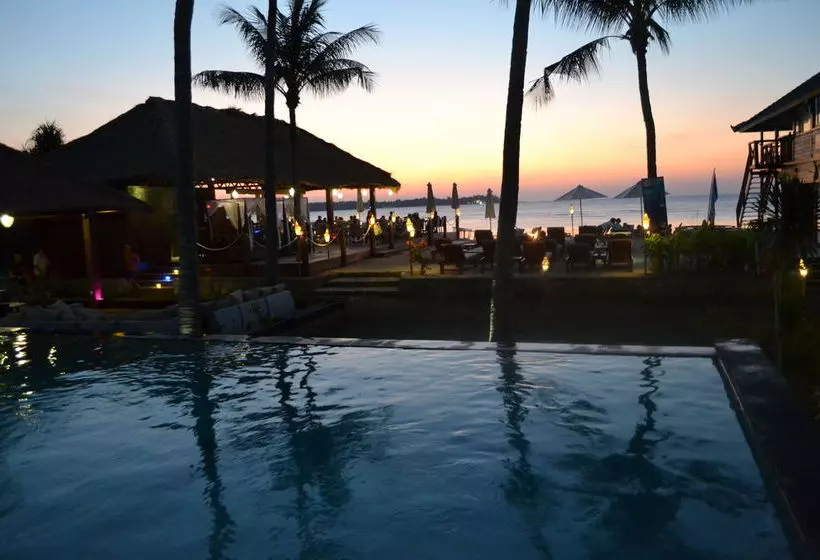 هتل Grand Sunset Gili Air