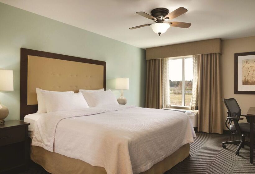 هتل Homewood Suites By Hilton Kalamazooportage