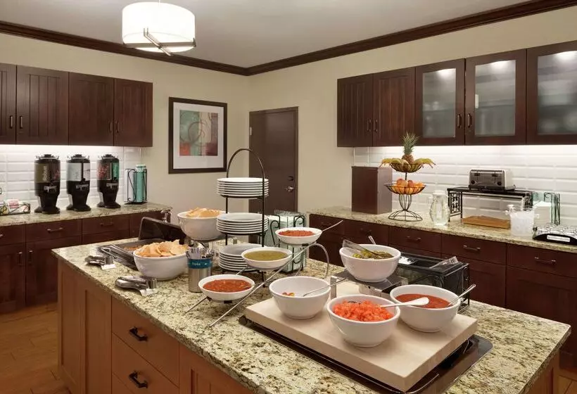 هتل Homewood Suites By Hilton Kalamazooportage