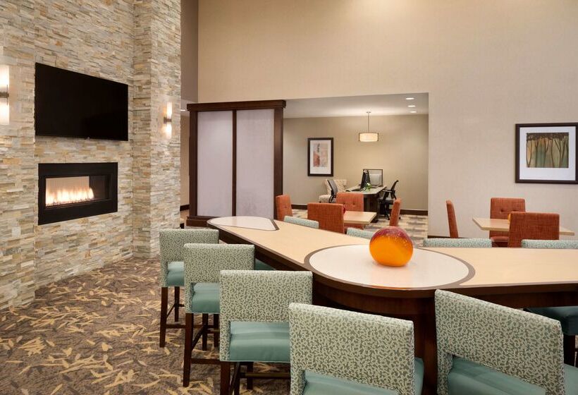 هتل Homewood Suites By Hilton Kalamazooportage
