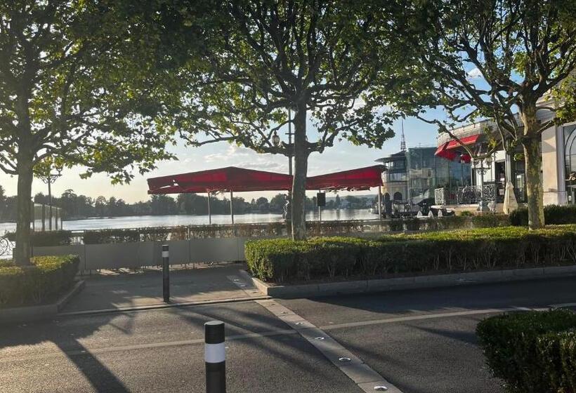 Отель Hôtel Marie Louise