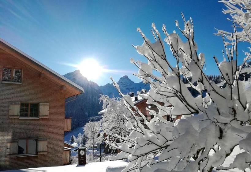 בית מלון כפרי Landal Brandnertal