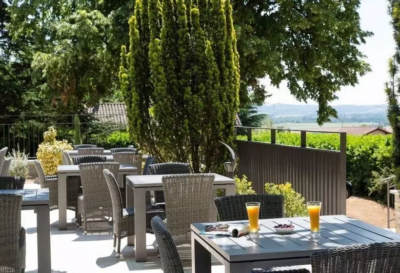 Отель Le Cottage De Clairefontaine