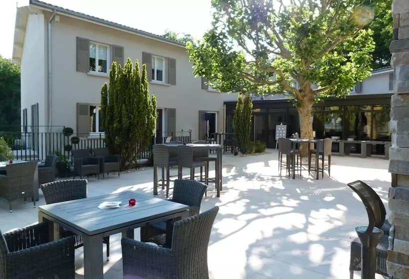 Отель Le Cottage De Clairefontaine