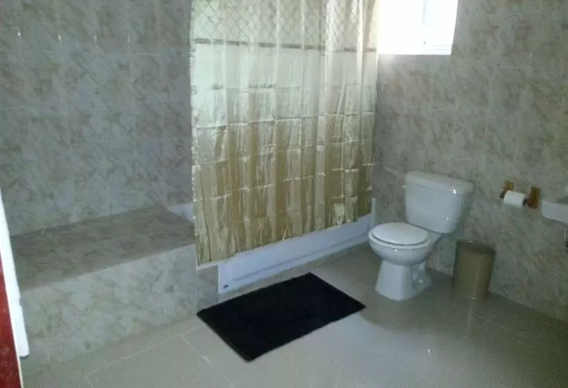 هتل Le Paradis S.