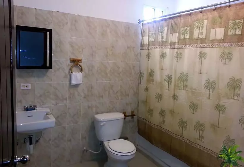 هتل Le Paradis S.