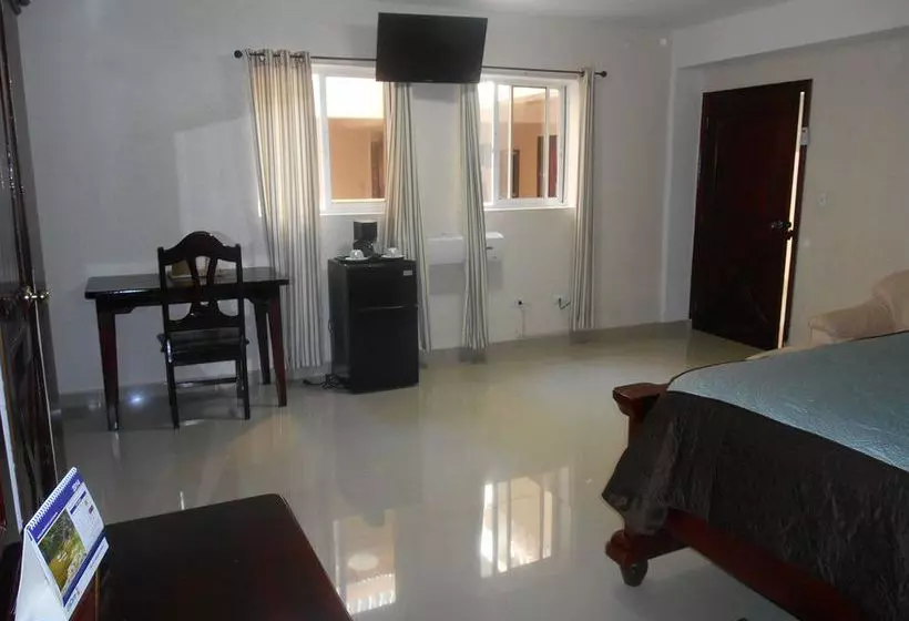 هتل Le Paradis S.