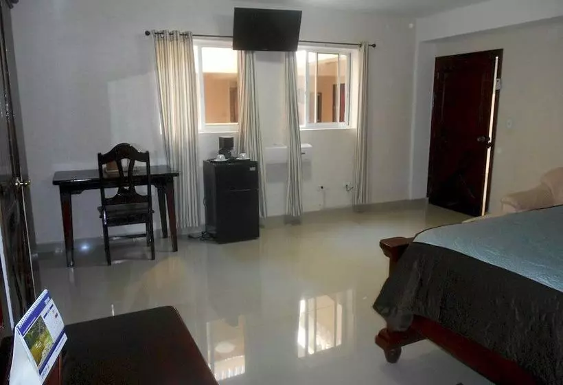 هتل Le Paradis S.