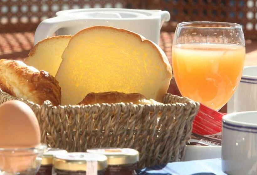 בית מלון כפרי Mercedes