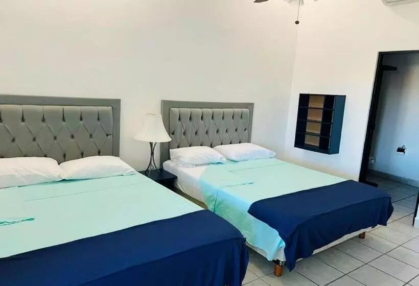 ホテル Pedregal Suites Marina And Downtown