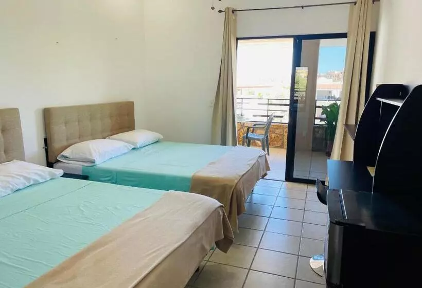 ホテル Pedregal Suites Marina And Downtown