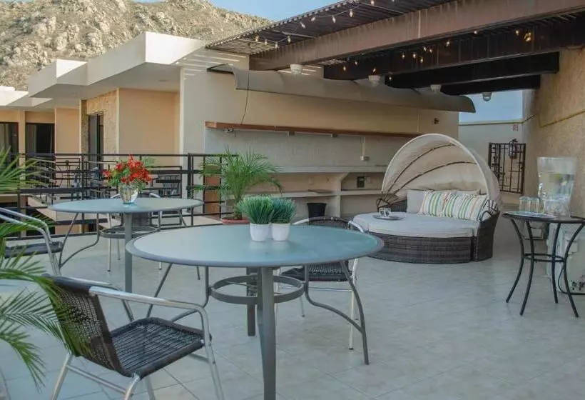 ホテル Pedregal Suites Marina And Downtown