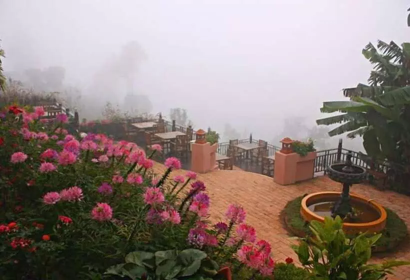 هتل Phumorkdao Resort