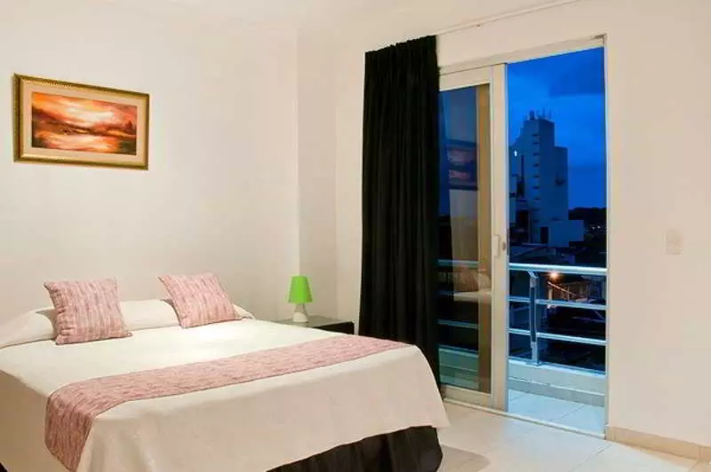 هتل Puerta de Alcala