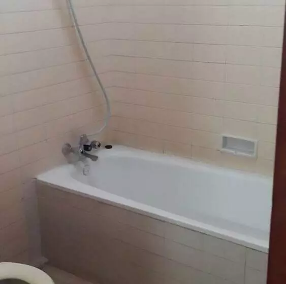 Отель Surya Indah Cipanas