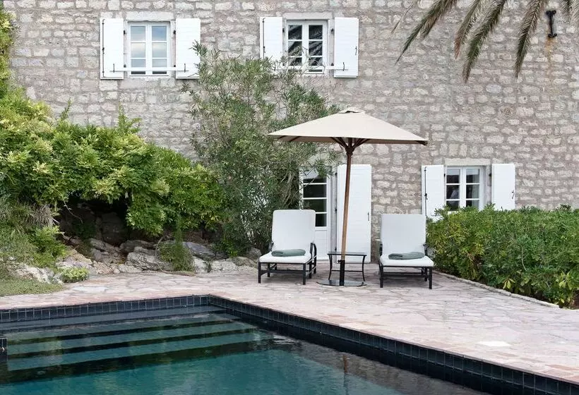 هتل Aman Sveti Stefan