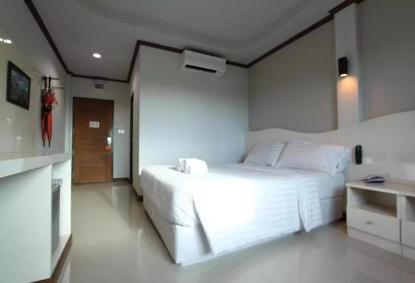 Szálloda Thada Chateau