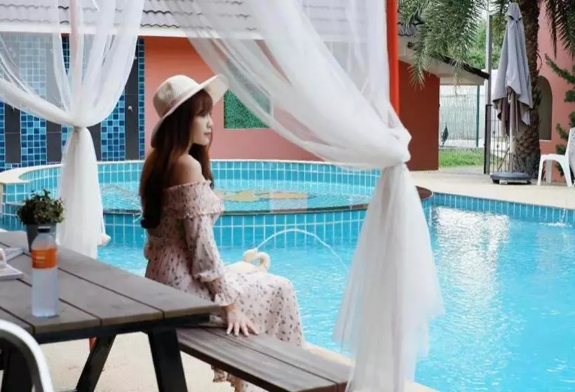 Szálloda Thada Chateau