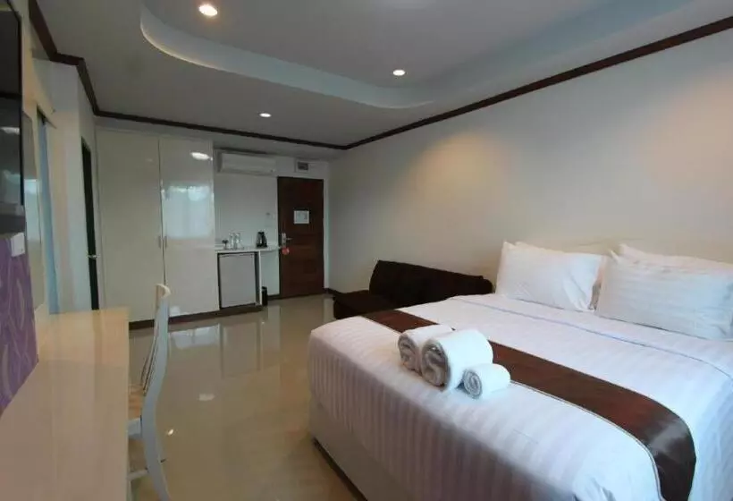 Szálloda Thada Chateau