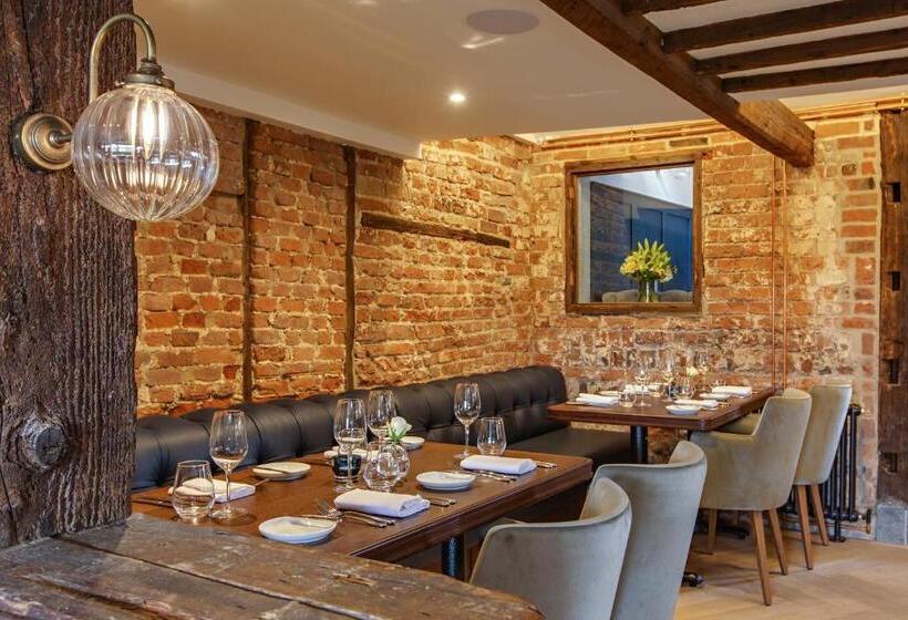 בית מלון כפרי The Ingham Swan