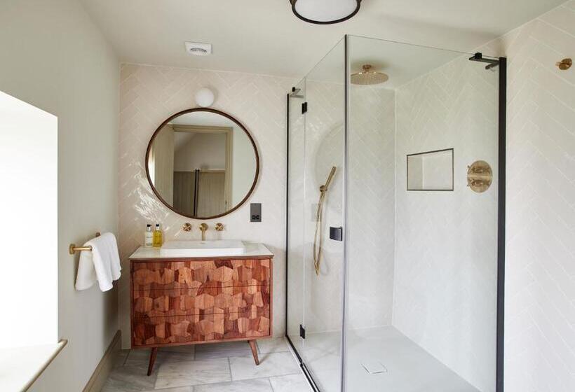 בית מלון כפרי The Ingham Swan