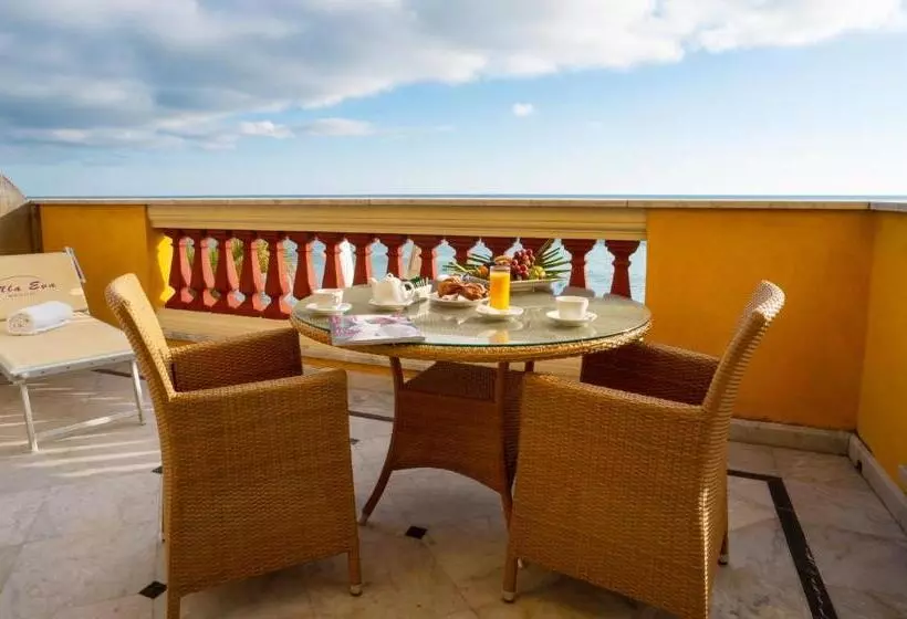 酒店 Villa Eva Beach