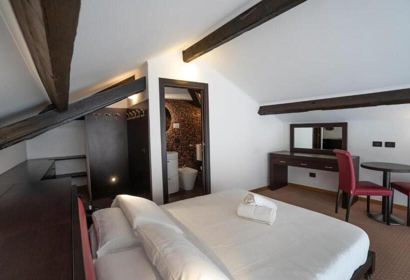 فندق Villa Eva Beach