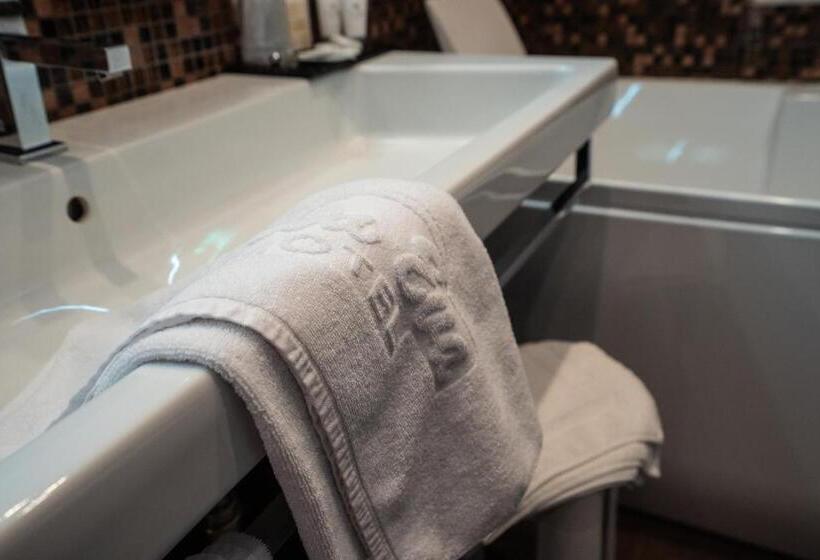 فندق Villa Eva Beach