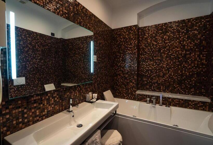 فندق Villa Eva Beach