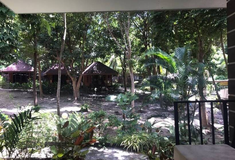 Lipe Sunset Forest Resort