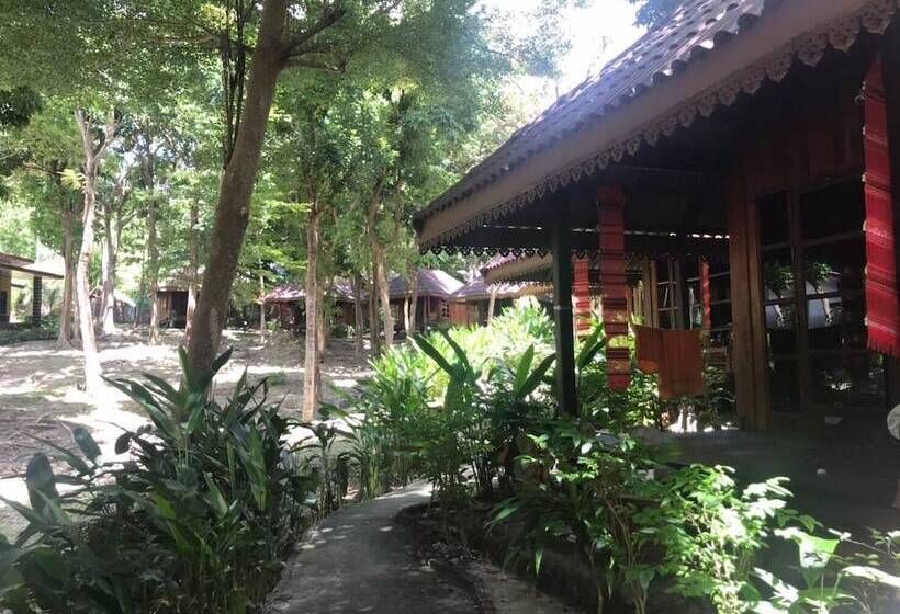 Lipe Sunset Forest Resort