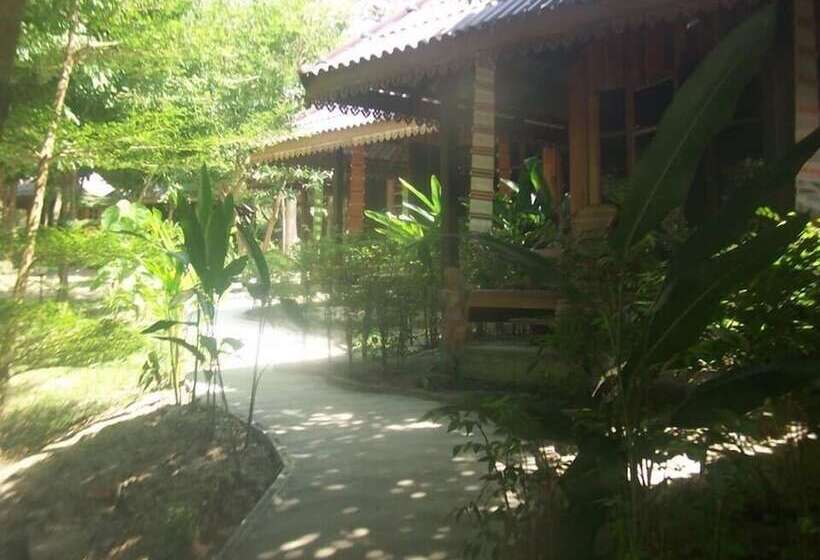 Lipe Sunset Forest Resort