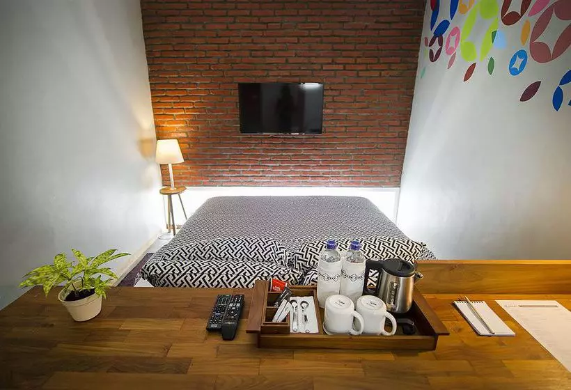 Lokal Hotel & Restaurant