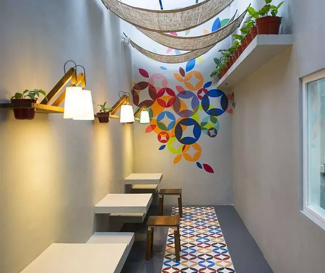 Lokal Hotel & Restaurant