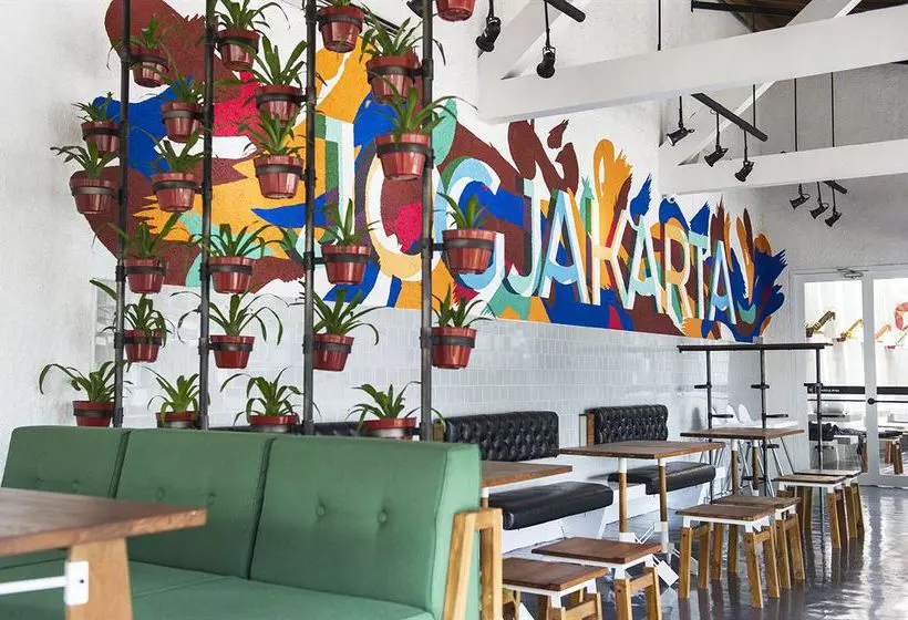 Lokal Hotel & Restaurant