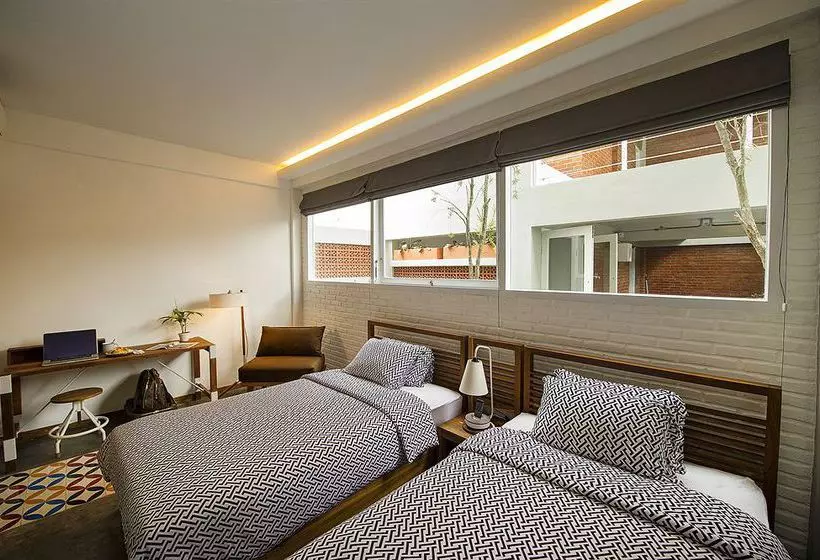 Lokal Hotel & Restaurant