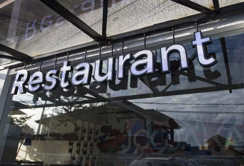 Lokal Hotel & Restaurant