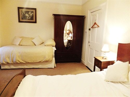 بنسيون Mcmahon Guest House