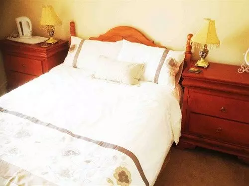 بنسيون Mcmahon Guest House